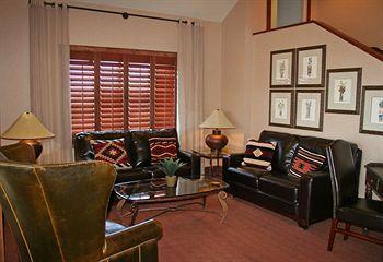 At Santa Fe, Surestay Collection By Western Hotel