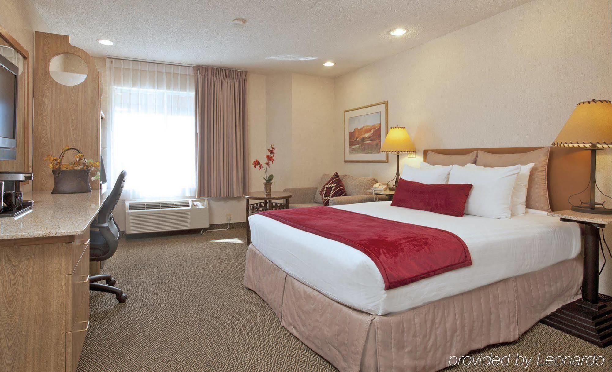 Hotel At Santa Fe, Surestay Collection By Western 3*