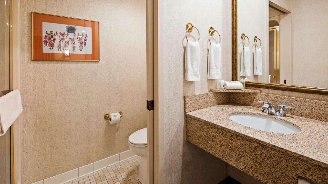 At Santa Fe, Surestay Collection By Western Hotel