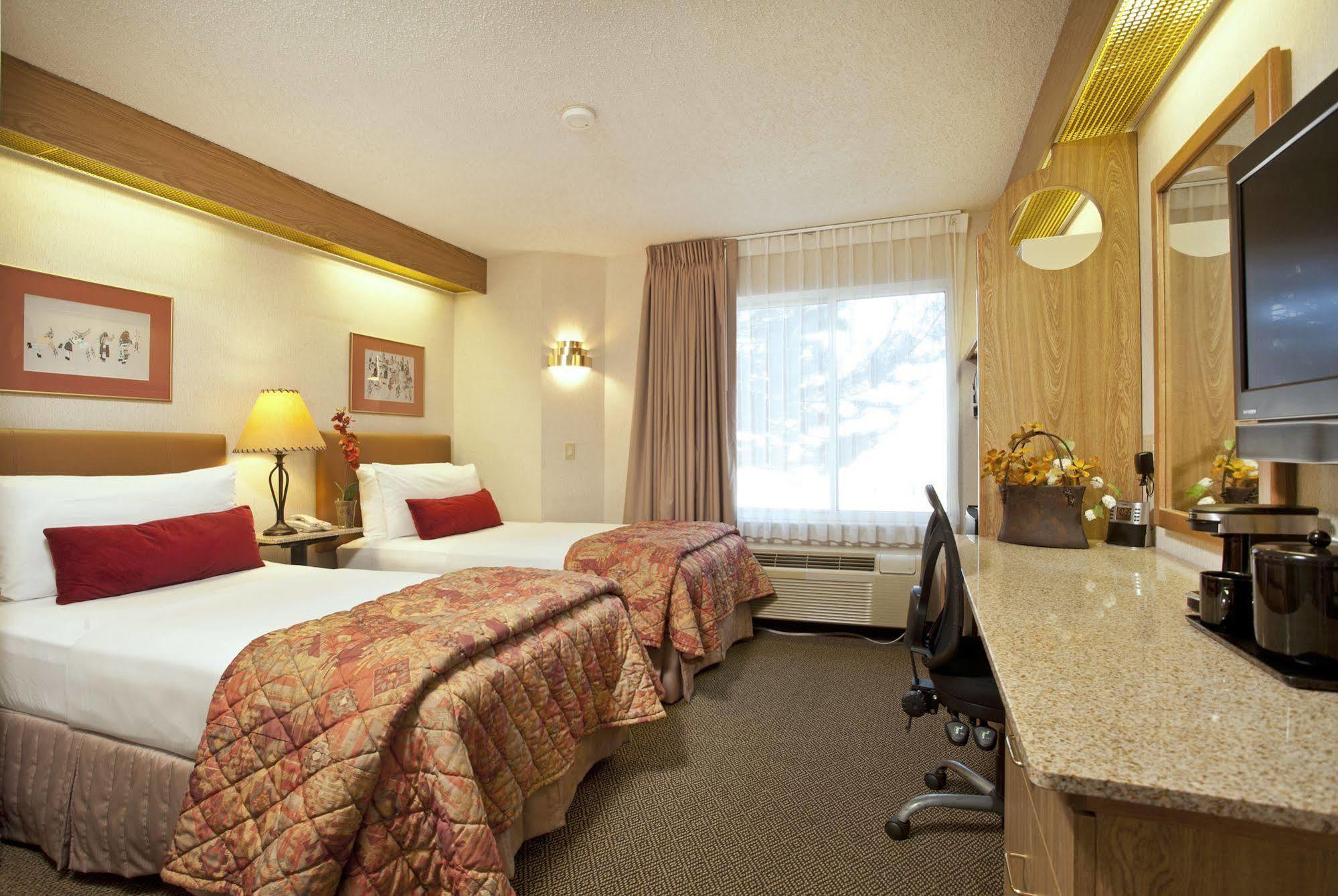 At Santa Fe, Surestay Collection By Western Hotel